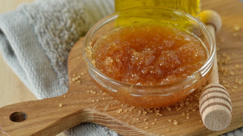 sugar skin scrub