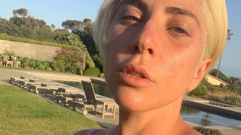 Lady Gaga without makeup outdoors