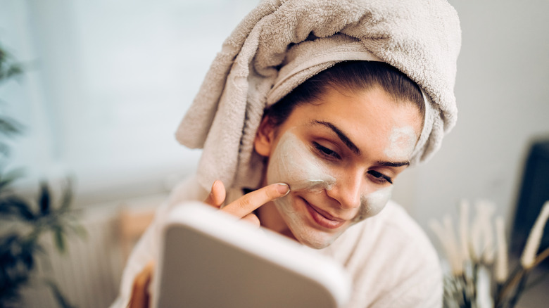 woman applying diy skincare