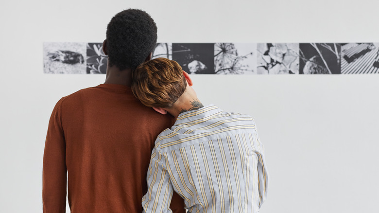 couple at art exhibition