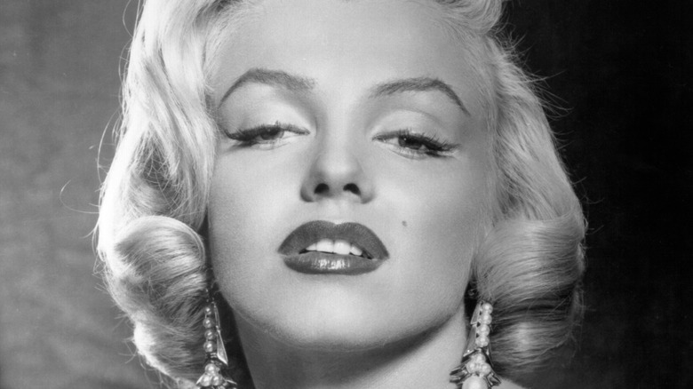 Marilyn Monroe glamorous portrait