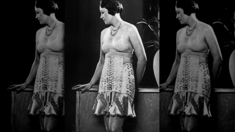 1930s bra styling