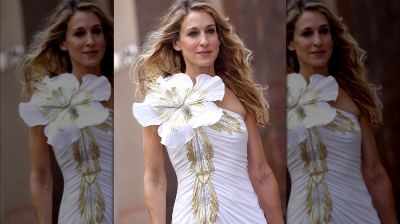 Sarah Jessica Parker as Carrie Bradshaw dress with flower