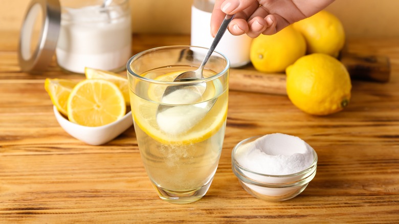 baking soda and lemon juice