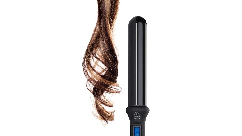 Nume curling wand with hair