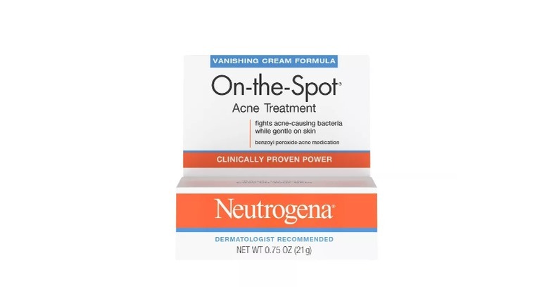 Box of Neutrogena acne treatment