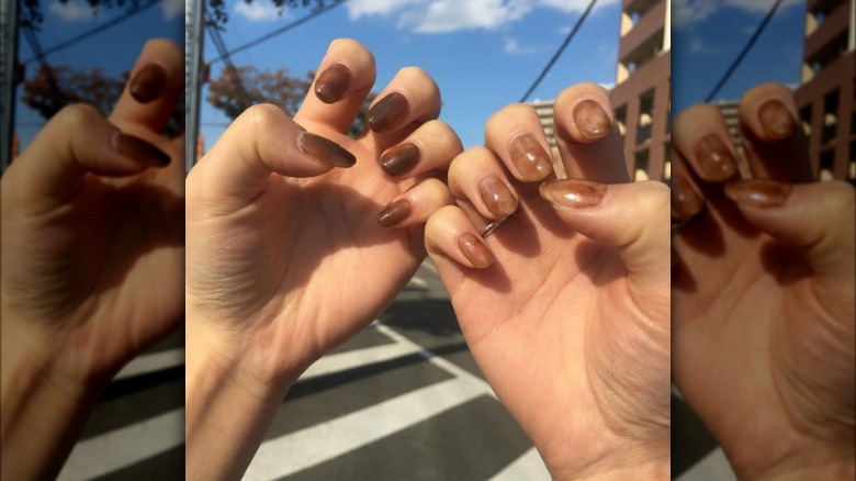 brown nails