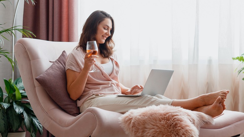 Woman drinking wine 