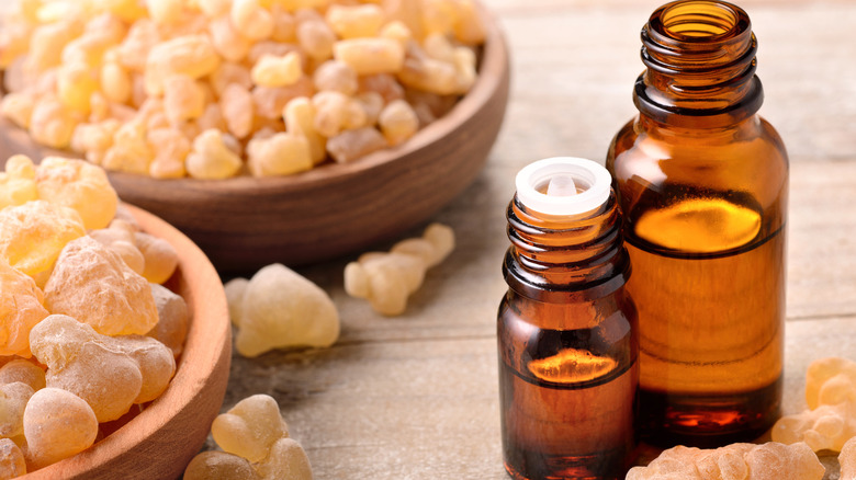 essential oil of frankincense resin