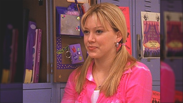 lizzie mcguire with pigtails hairstyle