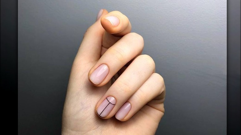 minimalist nail art manicure