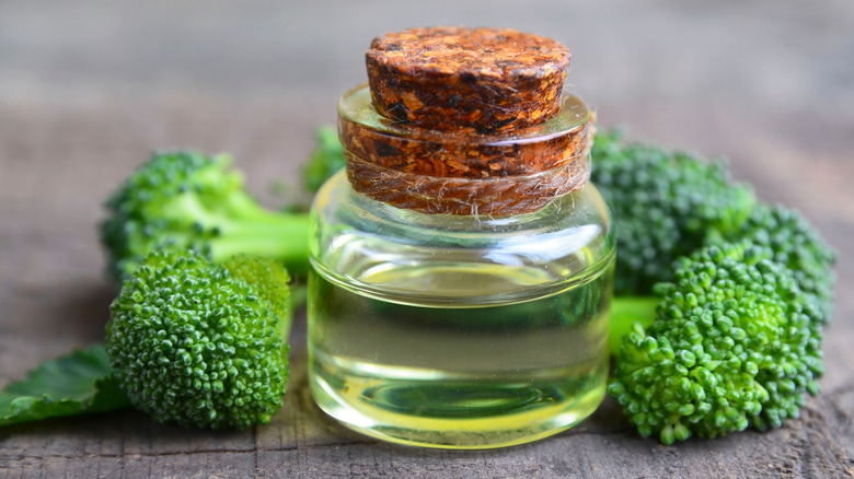 Broccoli seed oil