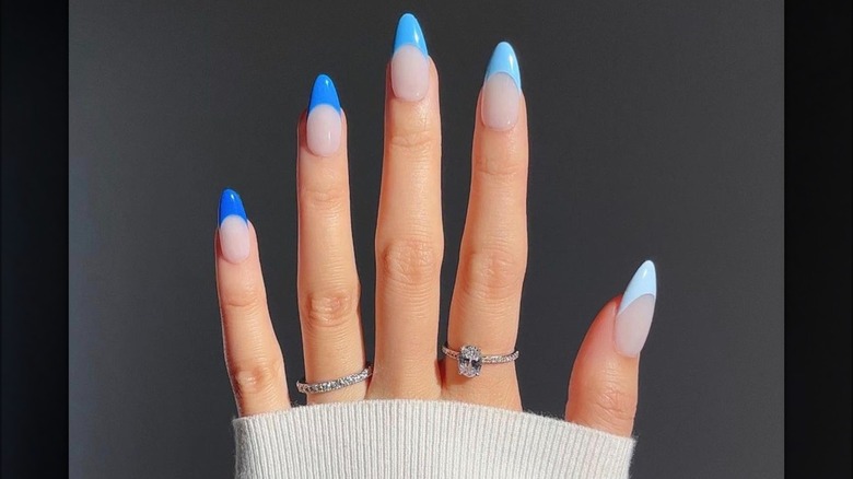 Blue tip nails