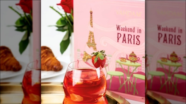 Weekend in Paris Tea Set