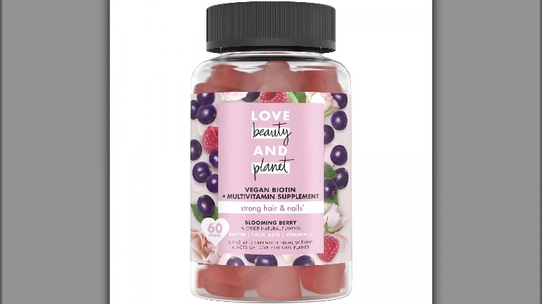 Love Beauty And Planet Berry Extraordinary Gummy Vitamins for Strong Hair & Nails