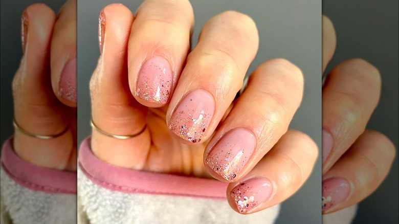 nails with pink glitter fade