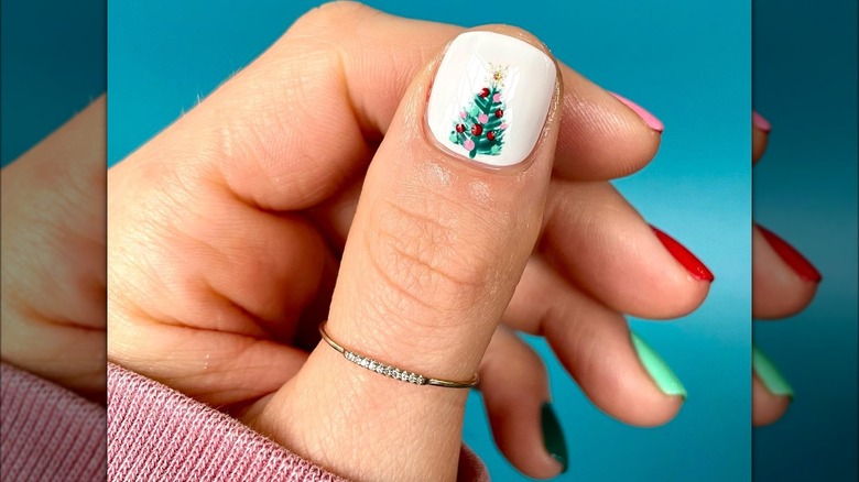 nail with tiny christmas tree