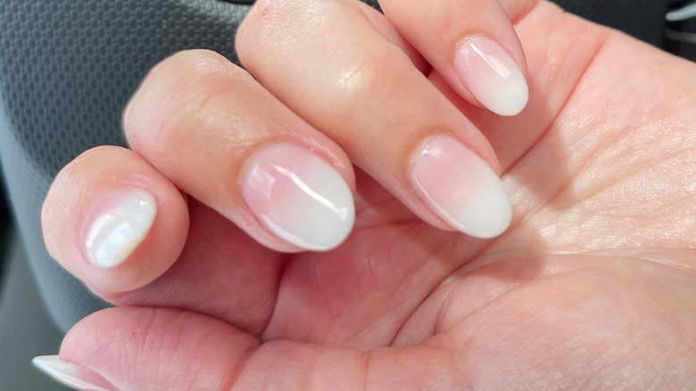 Rounded ombré French tip nails