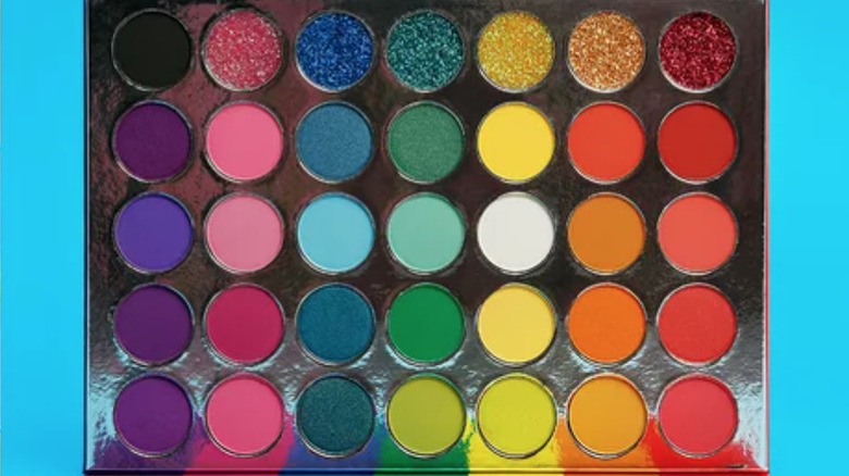 Rainbow eyeshadow palette
