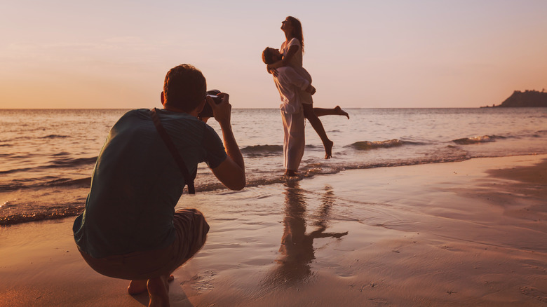 Couple doing an engagement photoshoot
