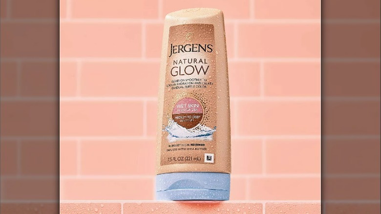 Jergens self-tanning lotion