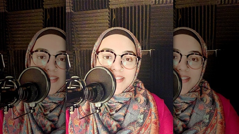 Bisma Anwar recording Therappuccino podcast