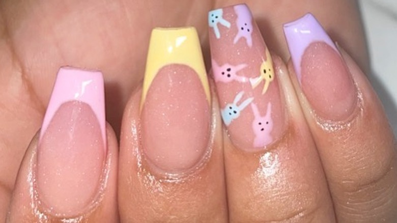 Theme French manicure