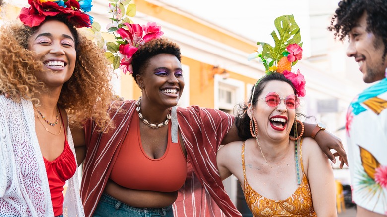 women friends hanging out