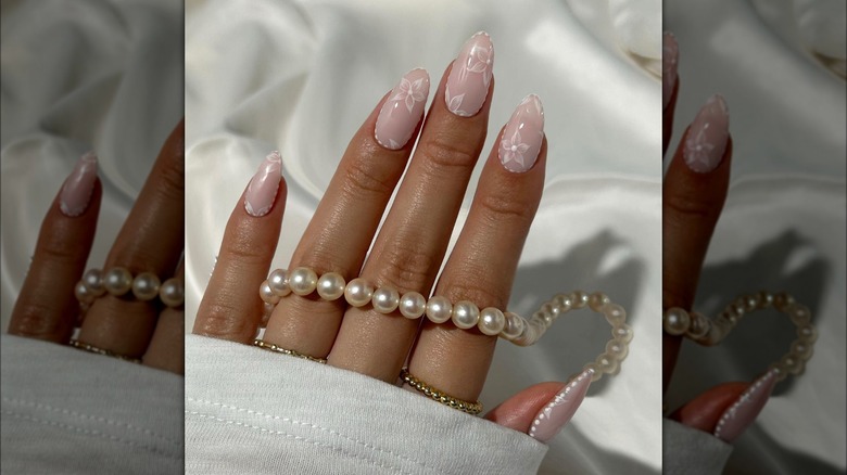 Lacy white nails