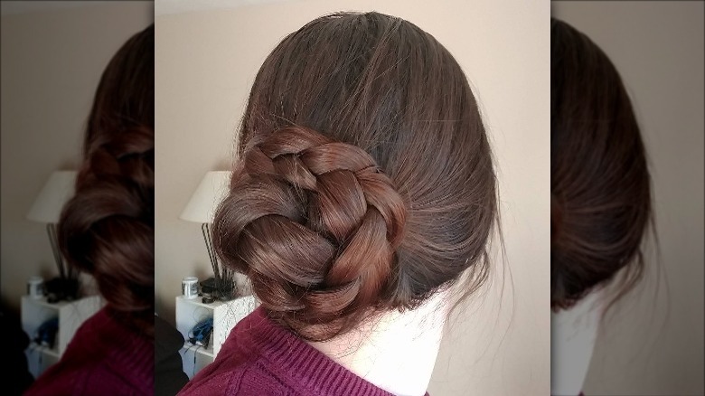 Brun braided bun hairstyle