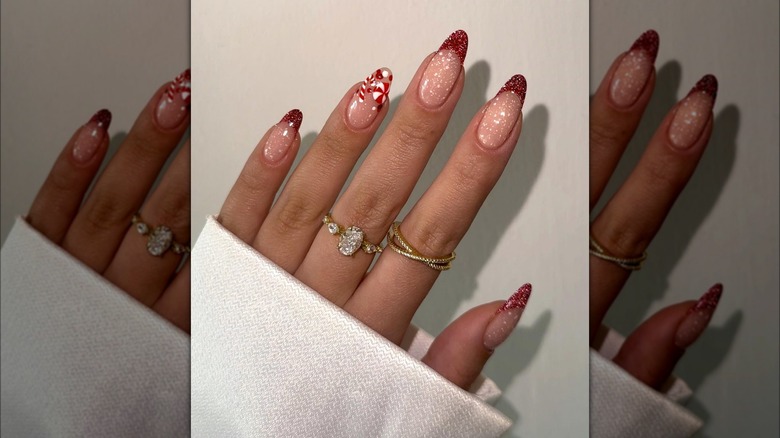 Candy cane lane nails