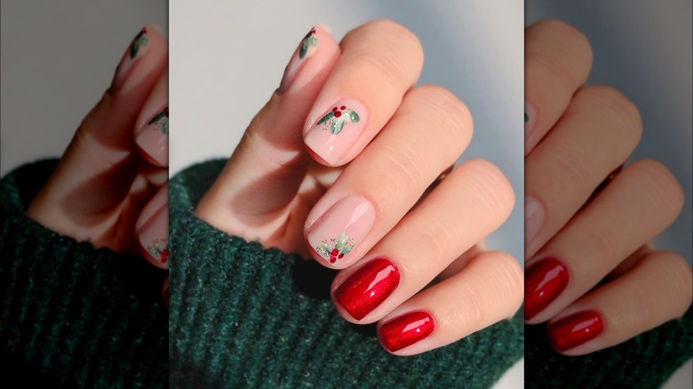 Holly detail nails