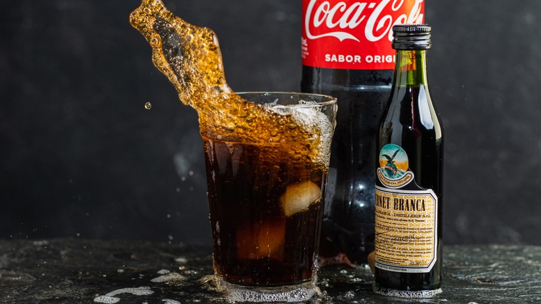Fernet con Coca cocktail