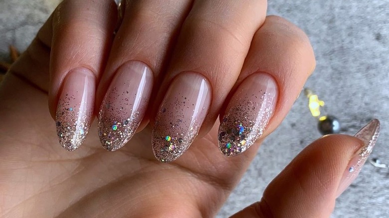 Ombré glitter nail art