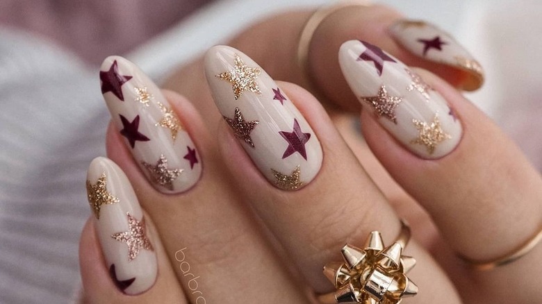 Shiny Stars Nail art New Years Eve 