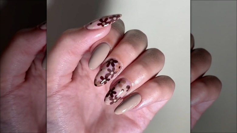 Beige and brown nail flowers