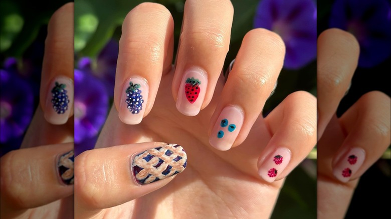 Berry pie nails