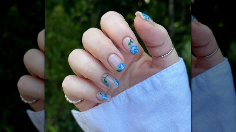 Hydrangea nails