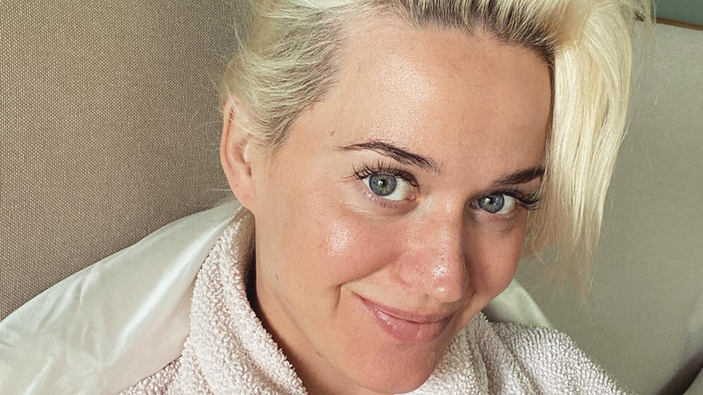 Katy Perry makeup free blond hair