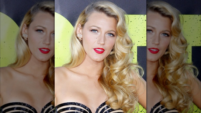 blake lively with long pinup curls