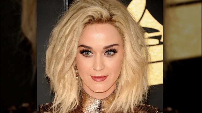 Katy Perry textured lob haircut