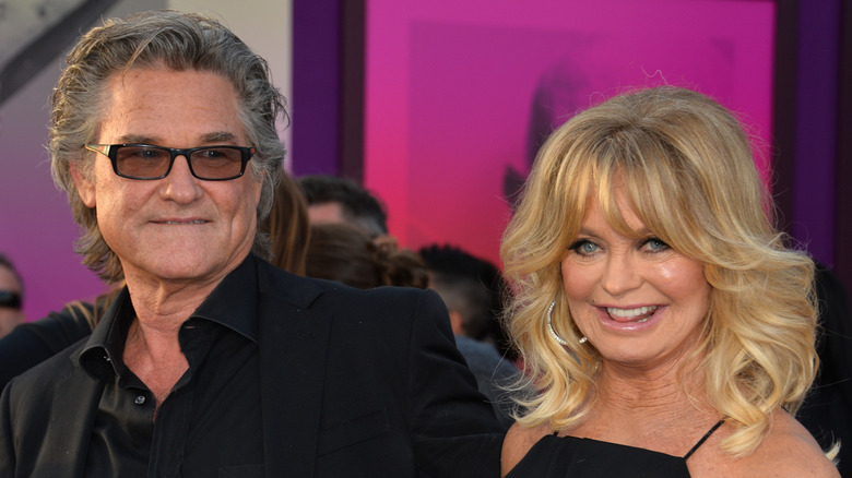 Kurt Russell and Goldie Hawn on the red carpet.