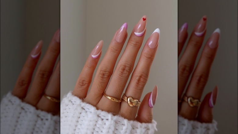 Subtle heart manicure