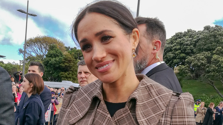 Meghan Markle brown plaid jacket