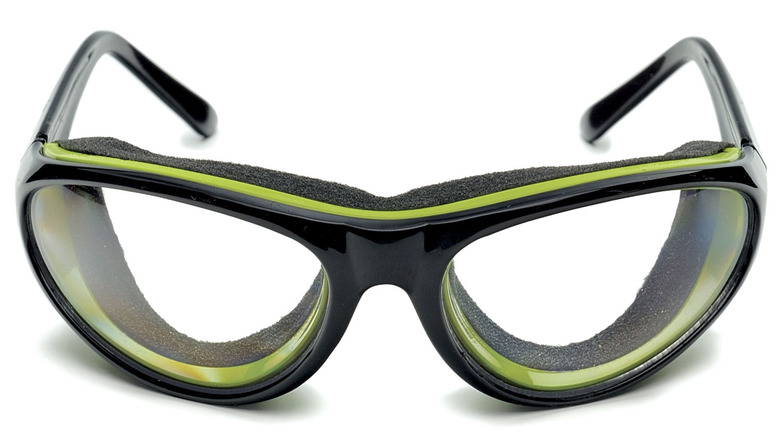 onion goggles cooking gift