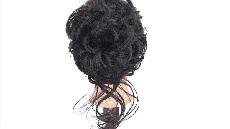 Clip-on bun hair piece