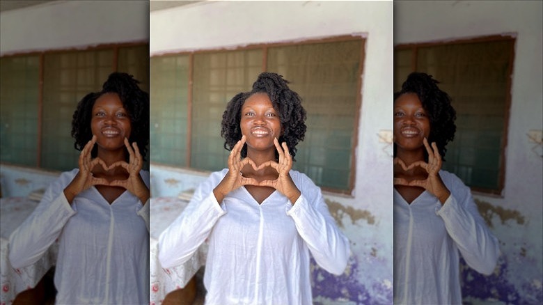 woman with layered twistout hair