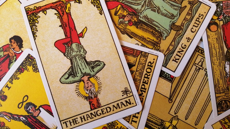 hanged man tarot card