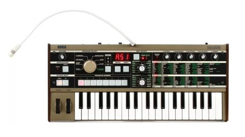 MicroKORG Synthesizer