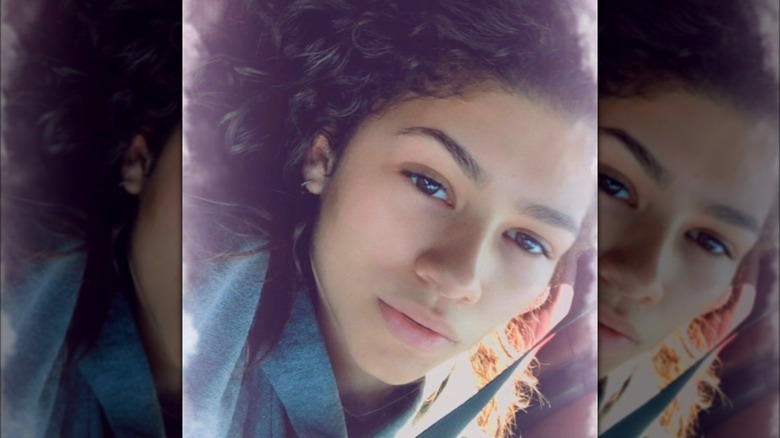 Zendaya makeup-free in car